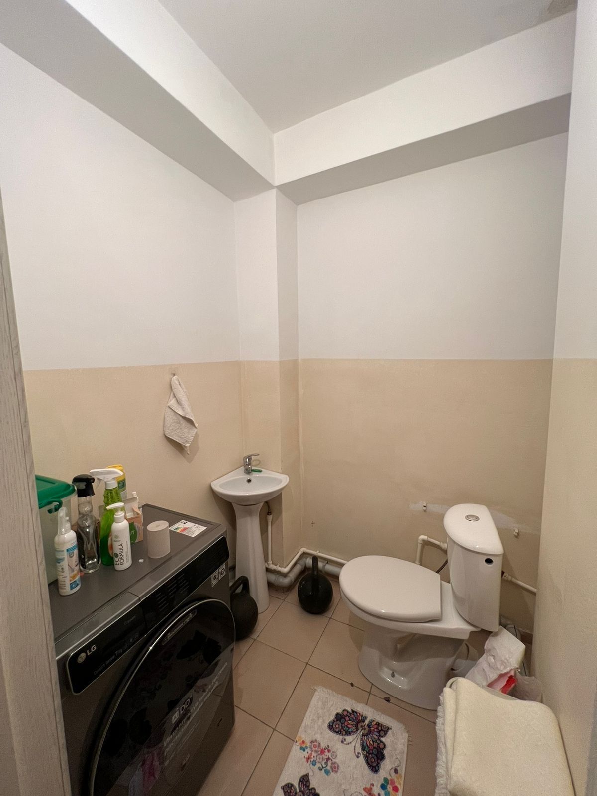 Трешка в микрорайоне Сарыарка , 80 квадратов , 2 сануазла, 2 балкона