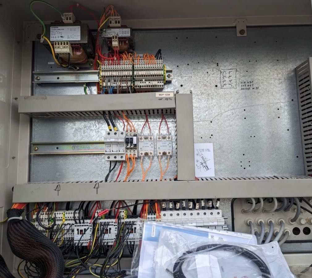 Чиллер Daikin EWAP 200 MBY (199 кВт)