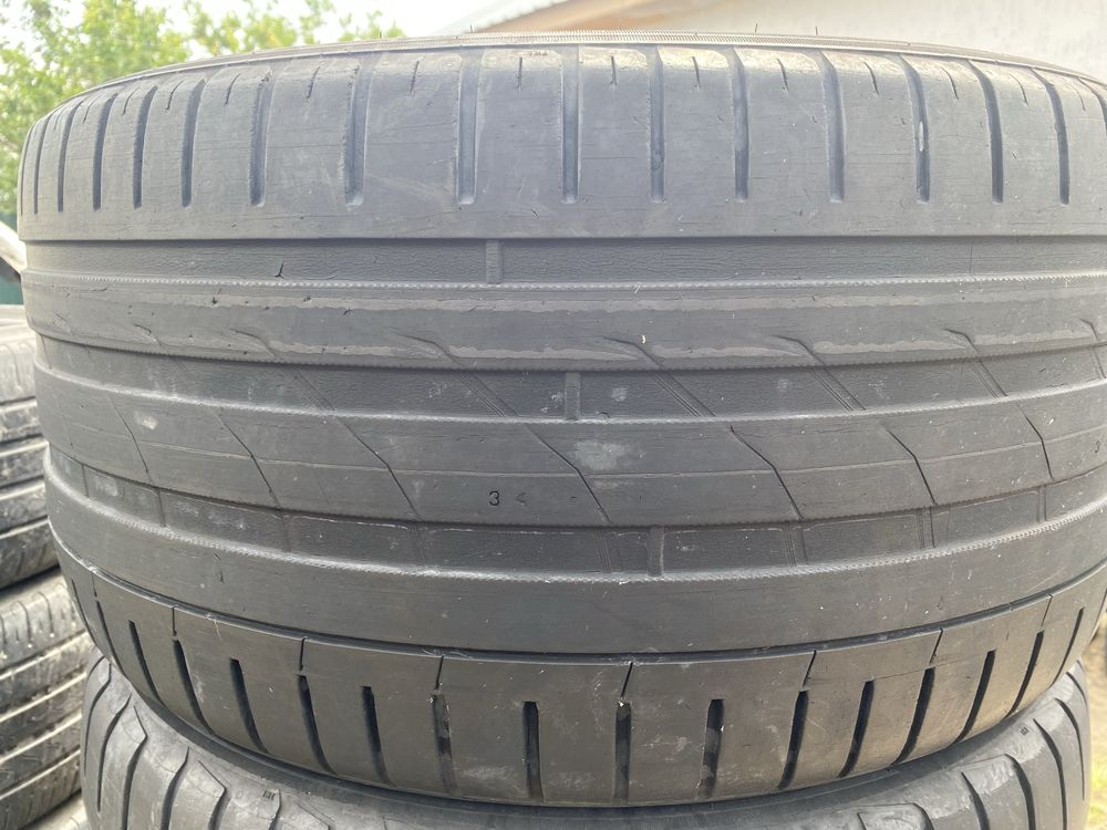 Пара летние шины 295/40/20 295/40R20 Nokian.