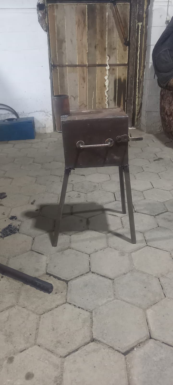 Продам печку в палатку