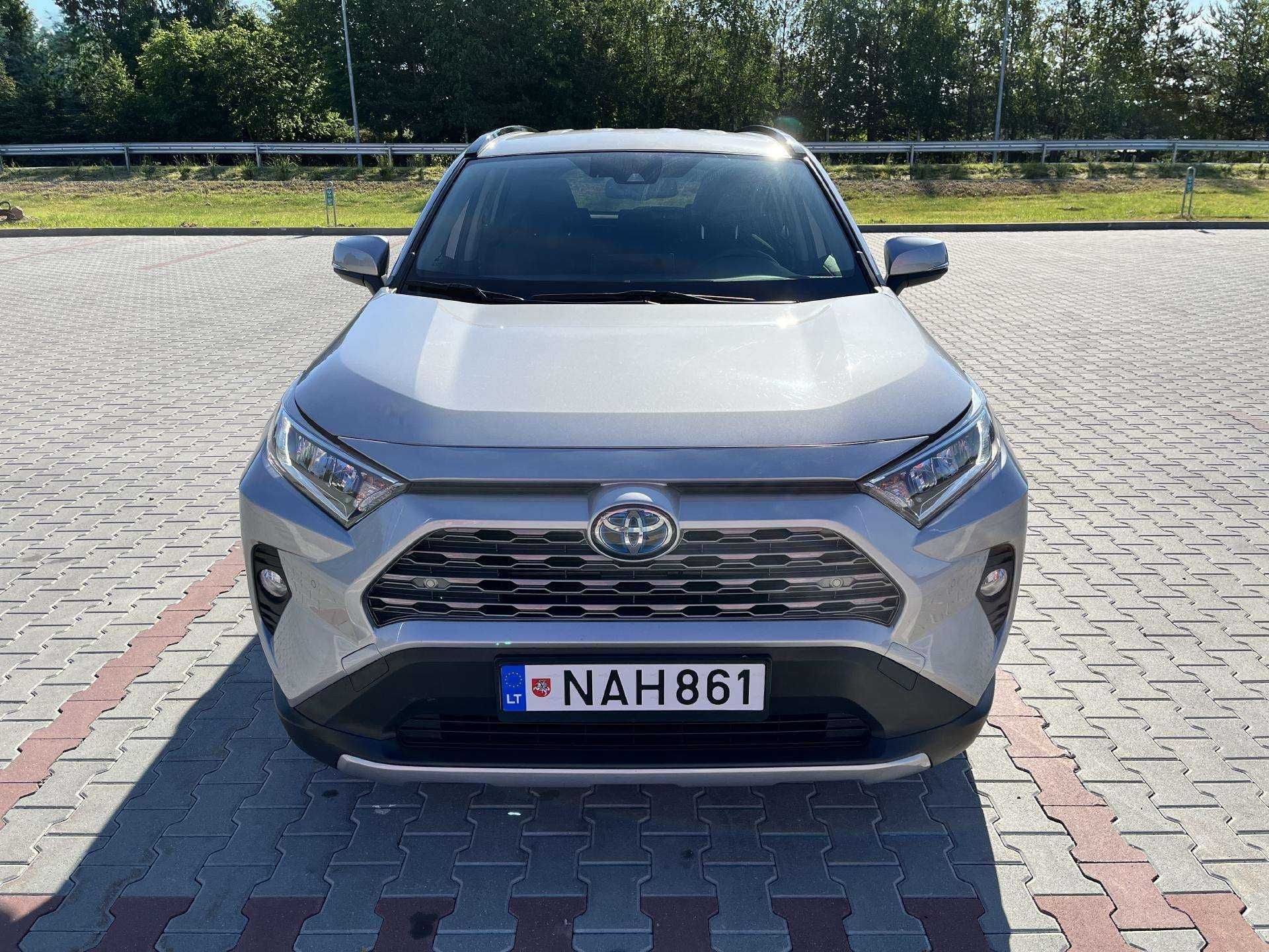 Toyota      RAV4