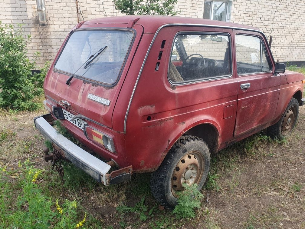 Продам ниву работяга на полном ходу