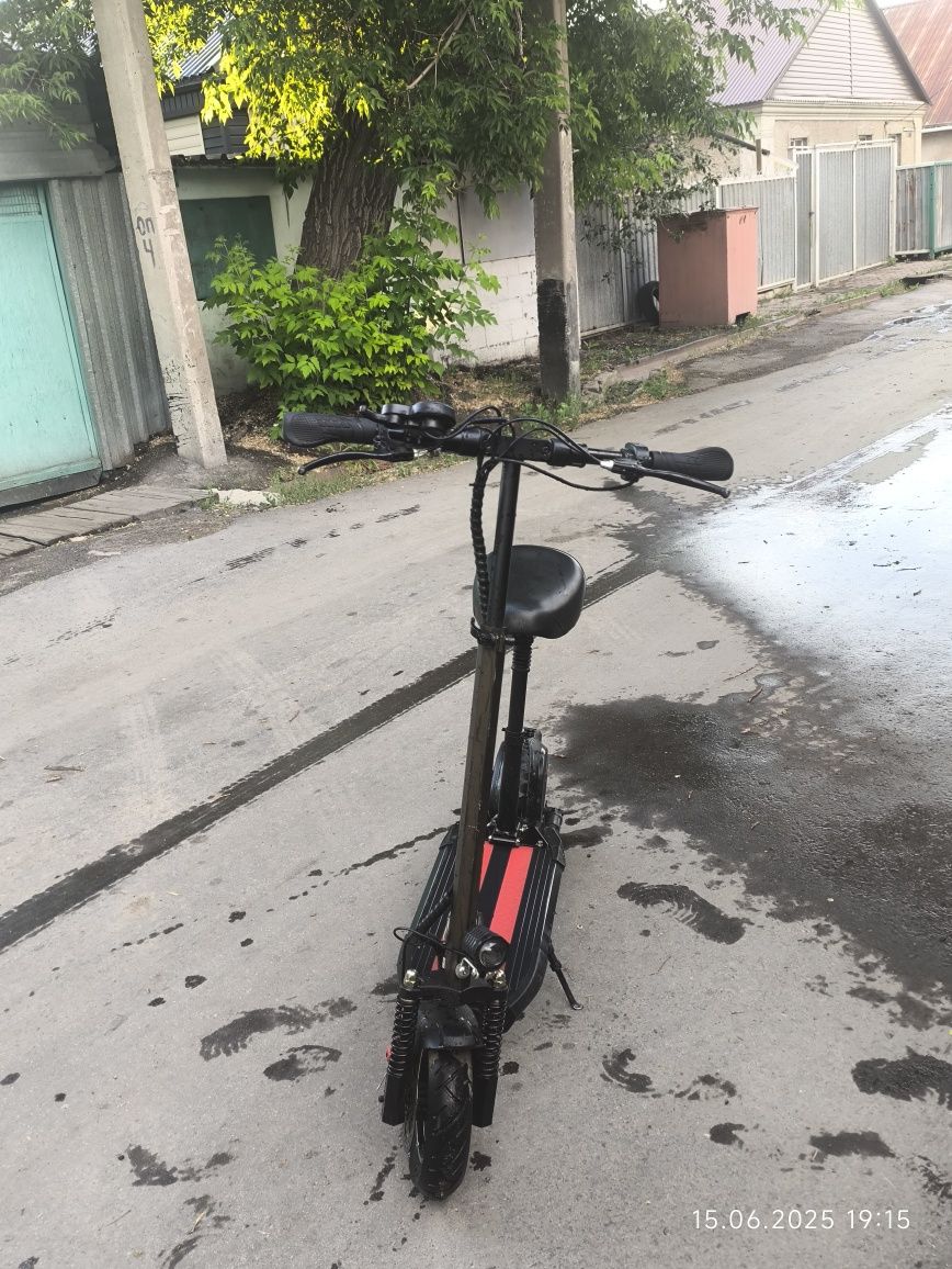 Продам электросамокат artway x20