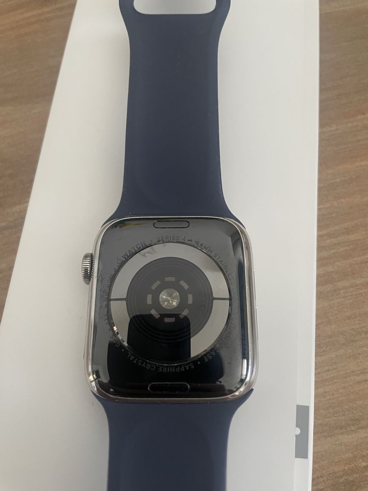 Apple Iwatch 4 , 44 mm