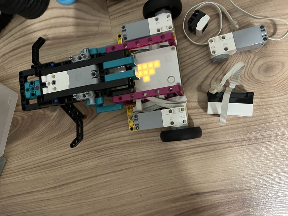 Lego spike (mindstorms) домашняя версия. Робототехника