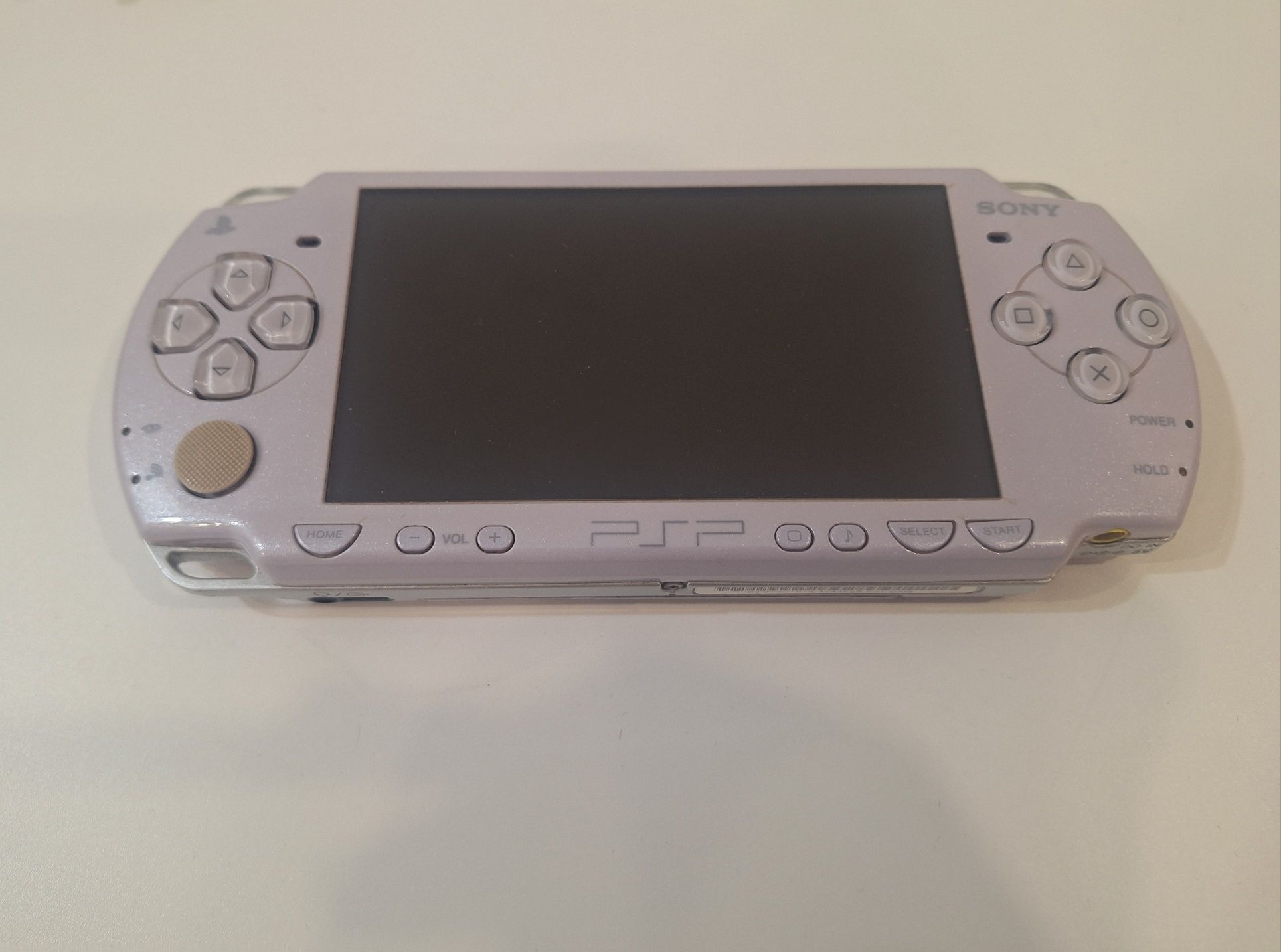 PSP 2000 в хорошем состоянии.