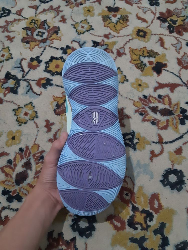 nike kyrie 5 Squidward