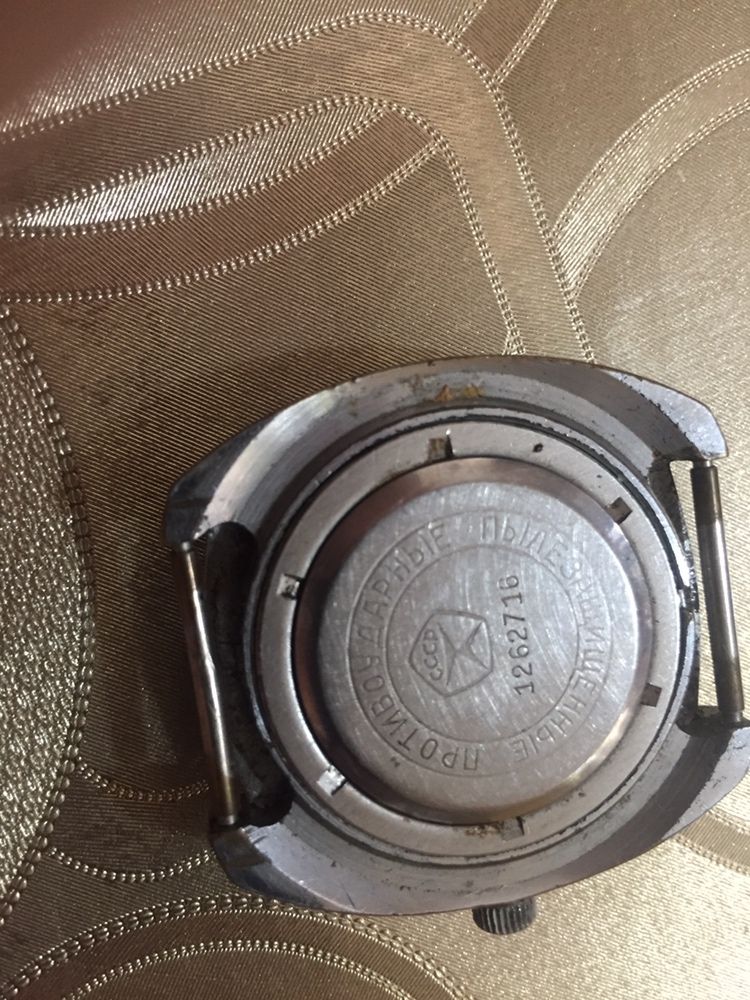 Продам наручные часы