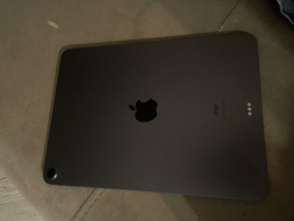 Продам Ipad air 4 64 gb