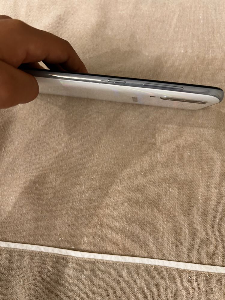 Samsung A-50 продается