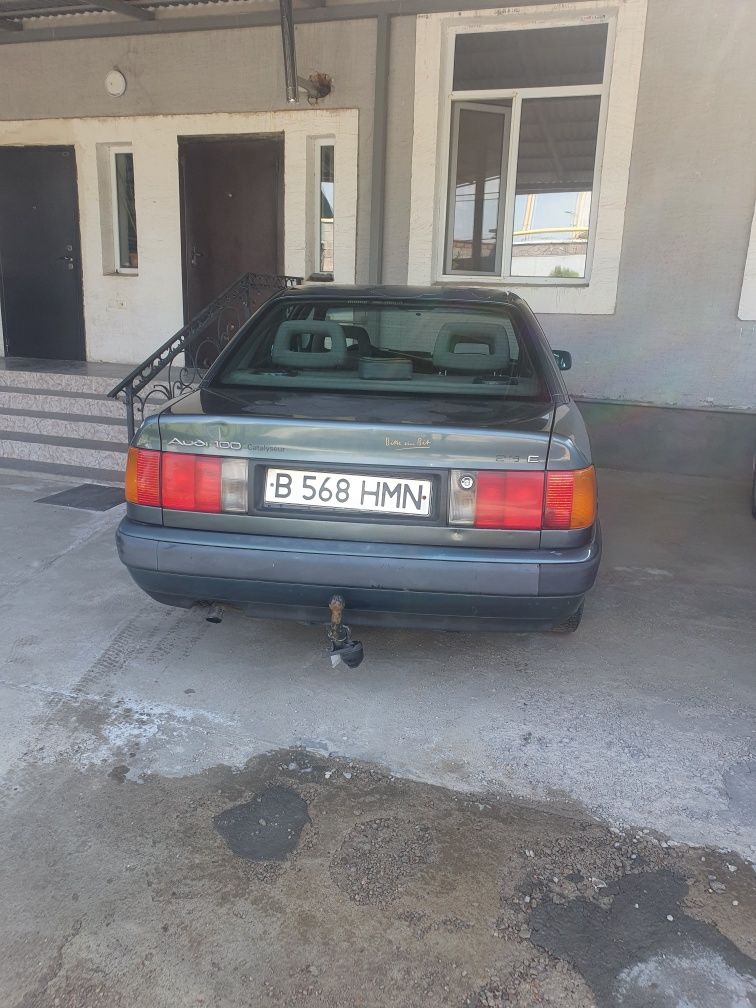 Продам Audi C4 1991 года