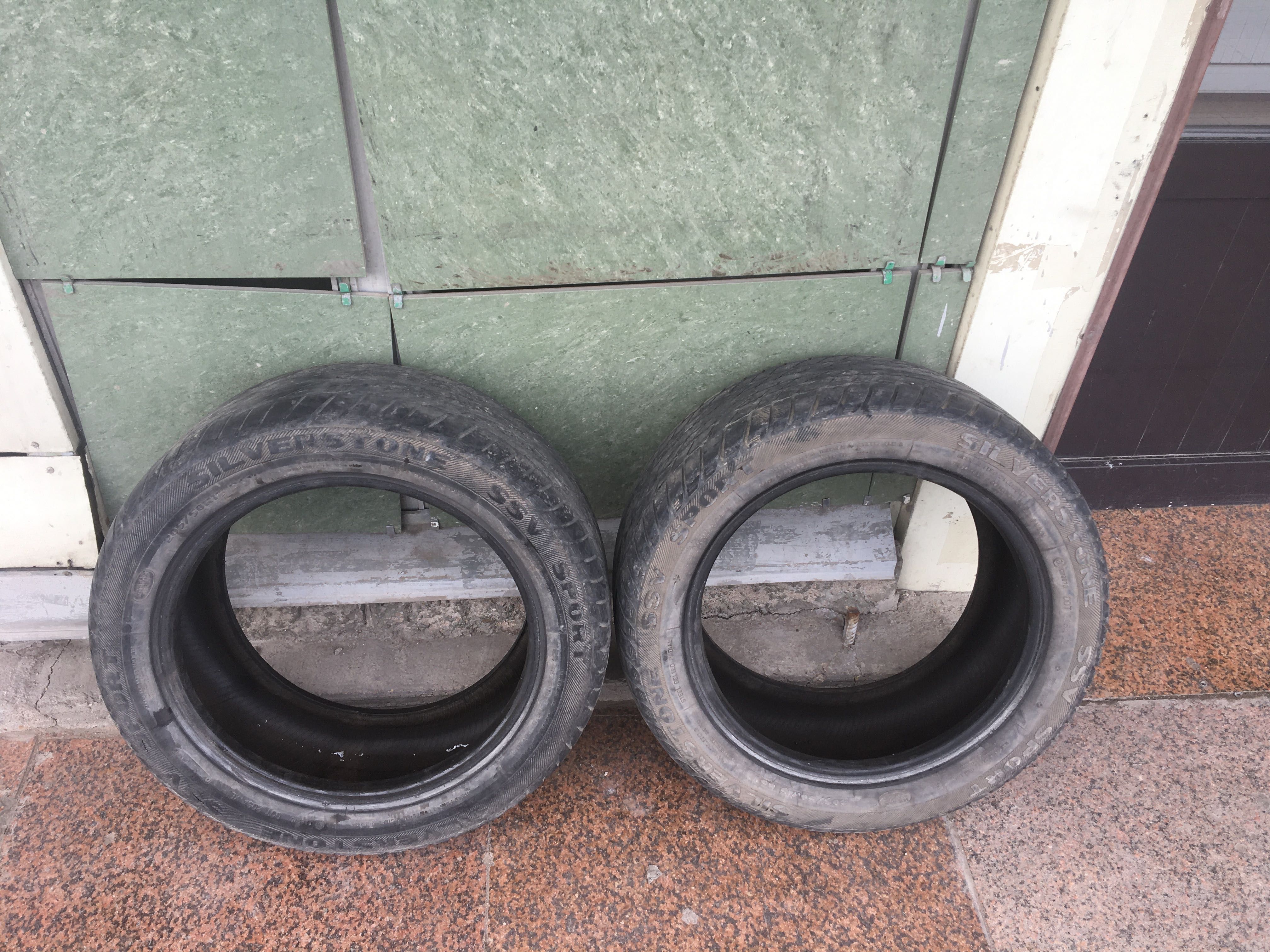 Продам шины.                  .
