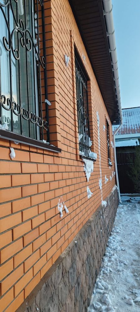 Утипление домов здания фасада крыши стен мансард пена пенополиуретан