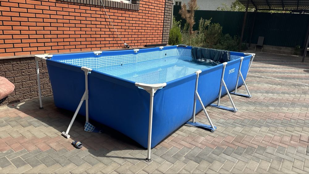 Каркасный бассейн 4,5на2,2 бу