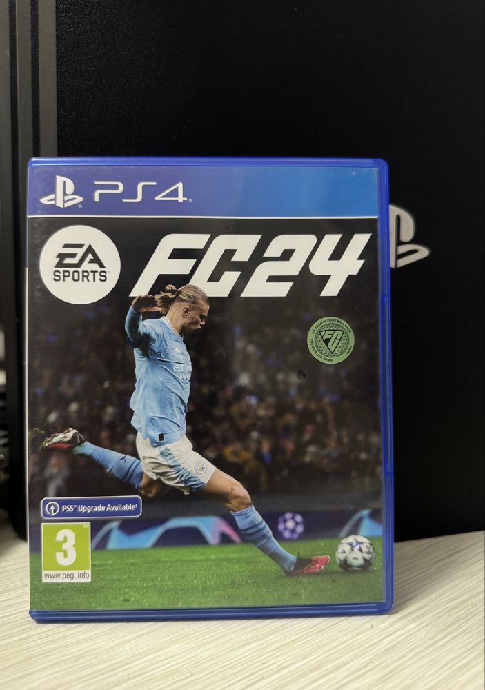 PlayStation 4 Pro + 4 джойстика и 7 игр