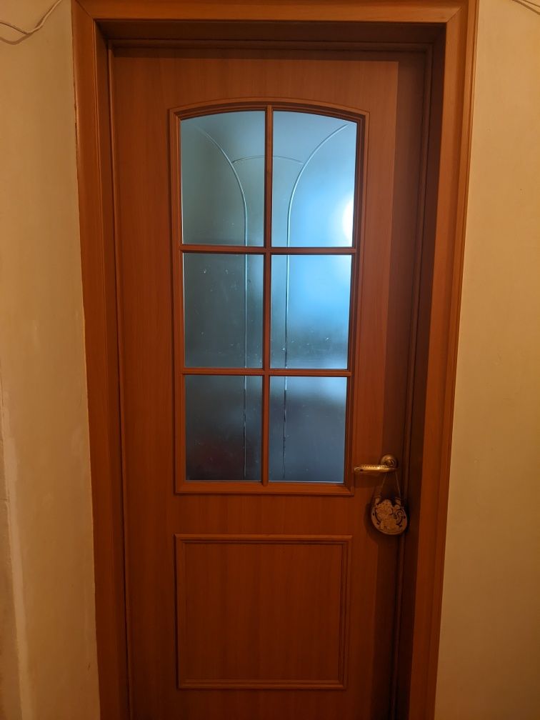 Продам б/у двери в отличном состоянии