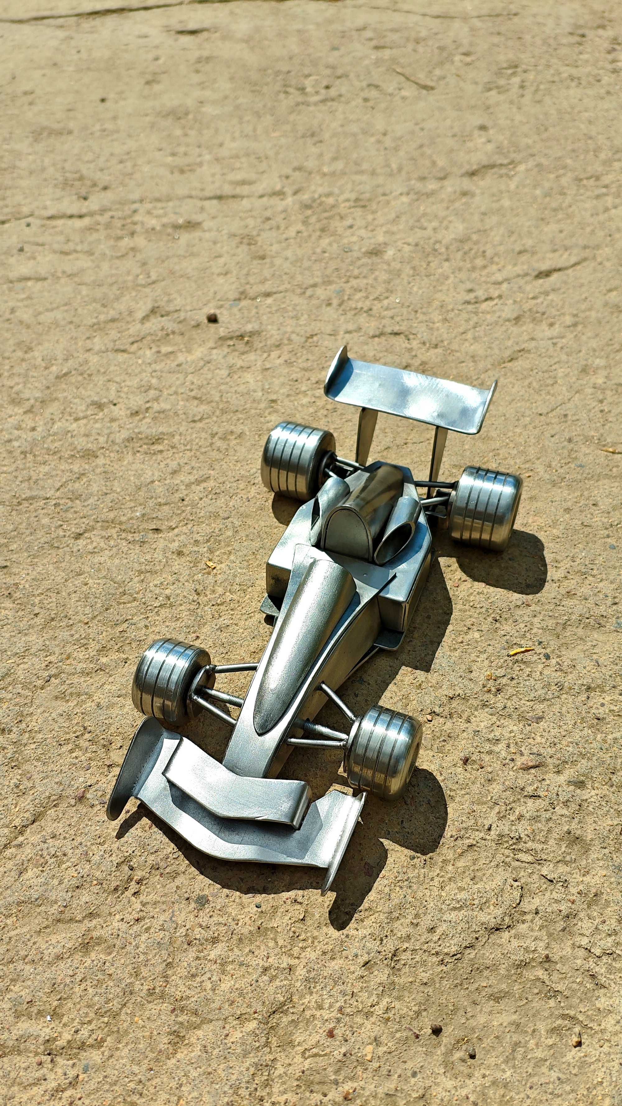 Машинка болид f1