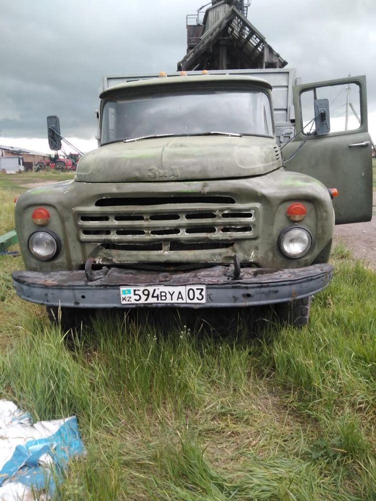 Продам ЗИЛ-130 с прицепом (сельхозник).