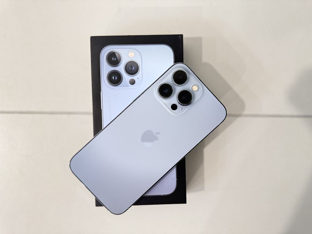 Продам Iphone 13 pro