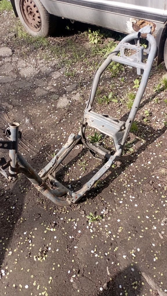 Продам запчасти на мопед