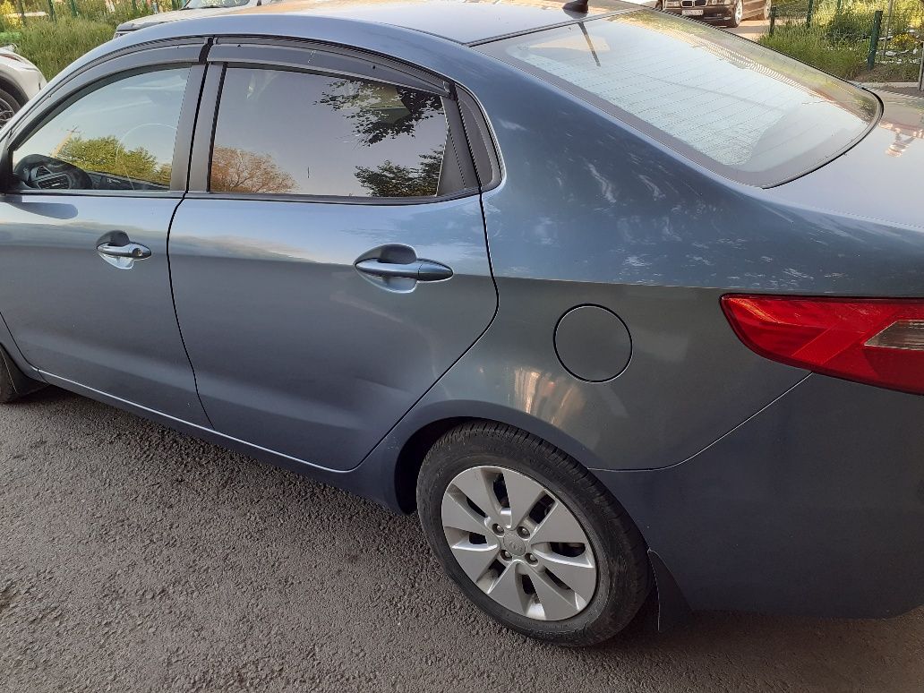 Продам или меняю авто на 2-х комн.кварт 1 и 5 этаж не предлогать.