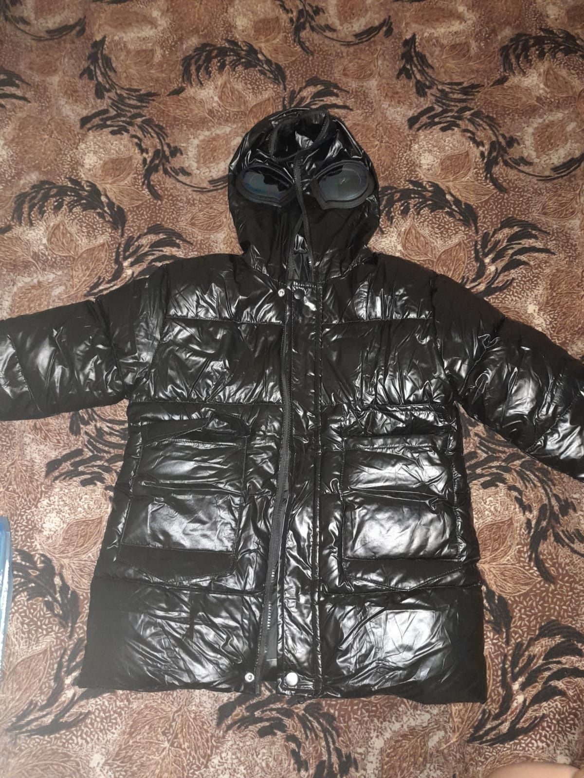Продам куртку весна осень