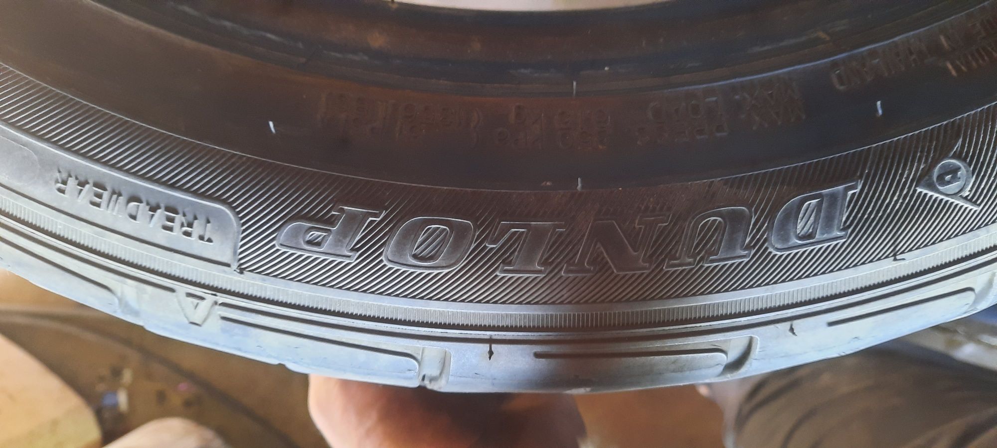 Продам автошины на 17