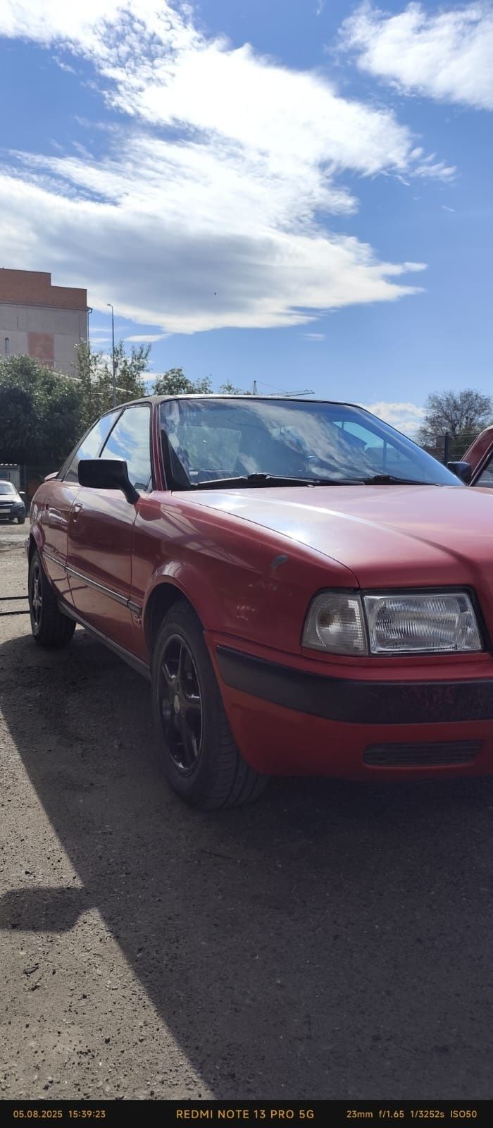 Продам Ауди 80 В4