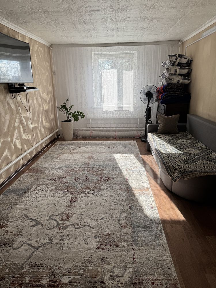 Продам частный дом в старом городе, остановка Милана.