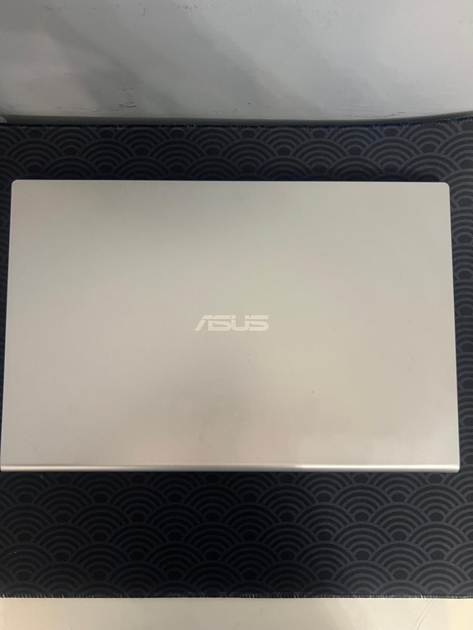 Продам ноутбук Asus X515JA для работы и учебы в отличном состоянии