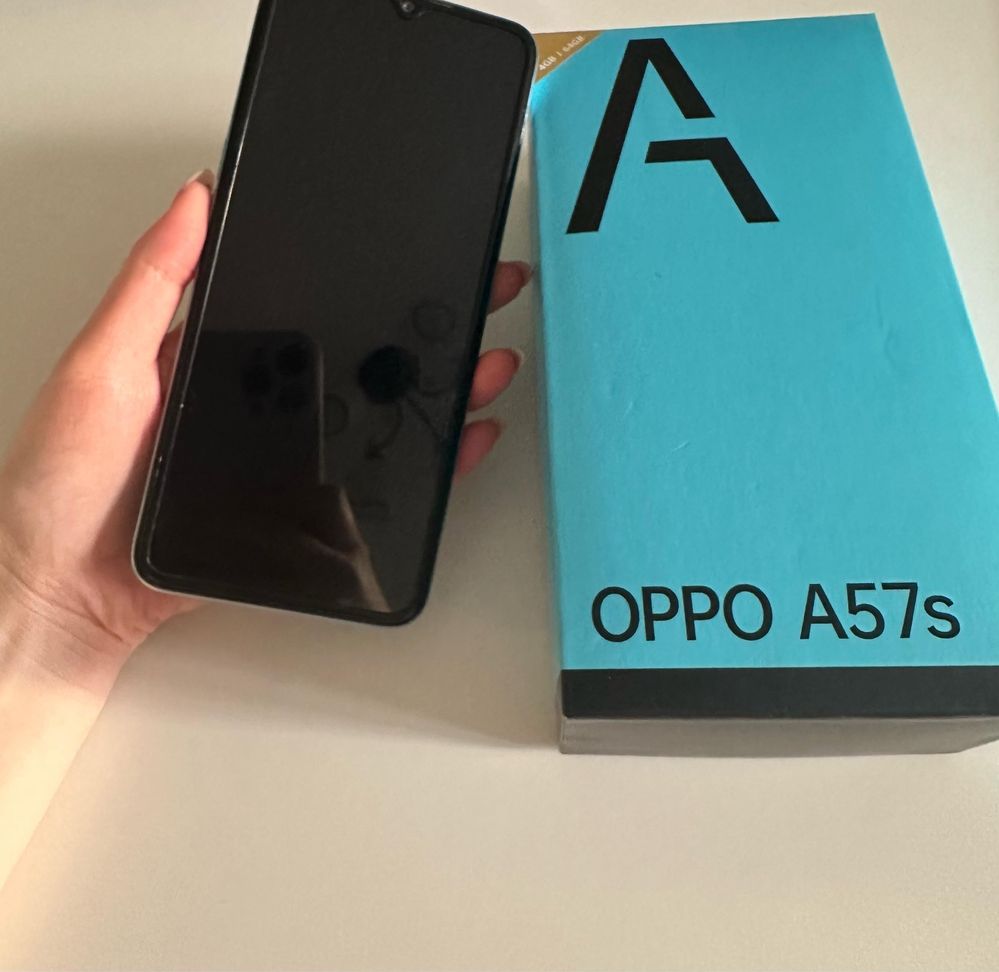 Oppo A57s. Продажа почти нового телефона