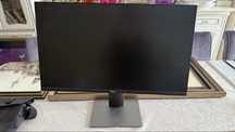 Монитор Dell 68 см диагональ