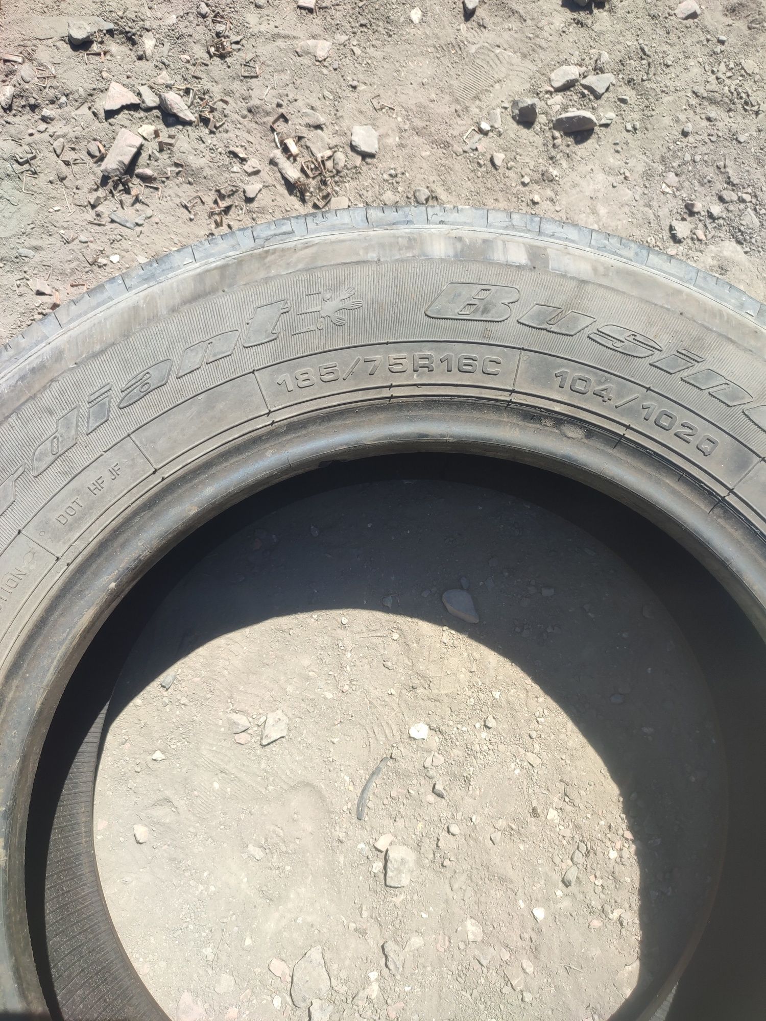 Шина безкамерка размер 185/75 R16c
