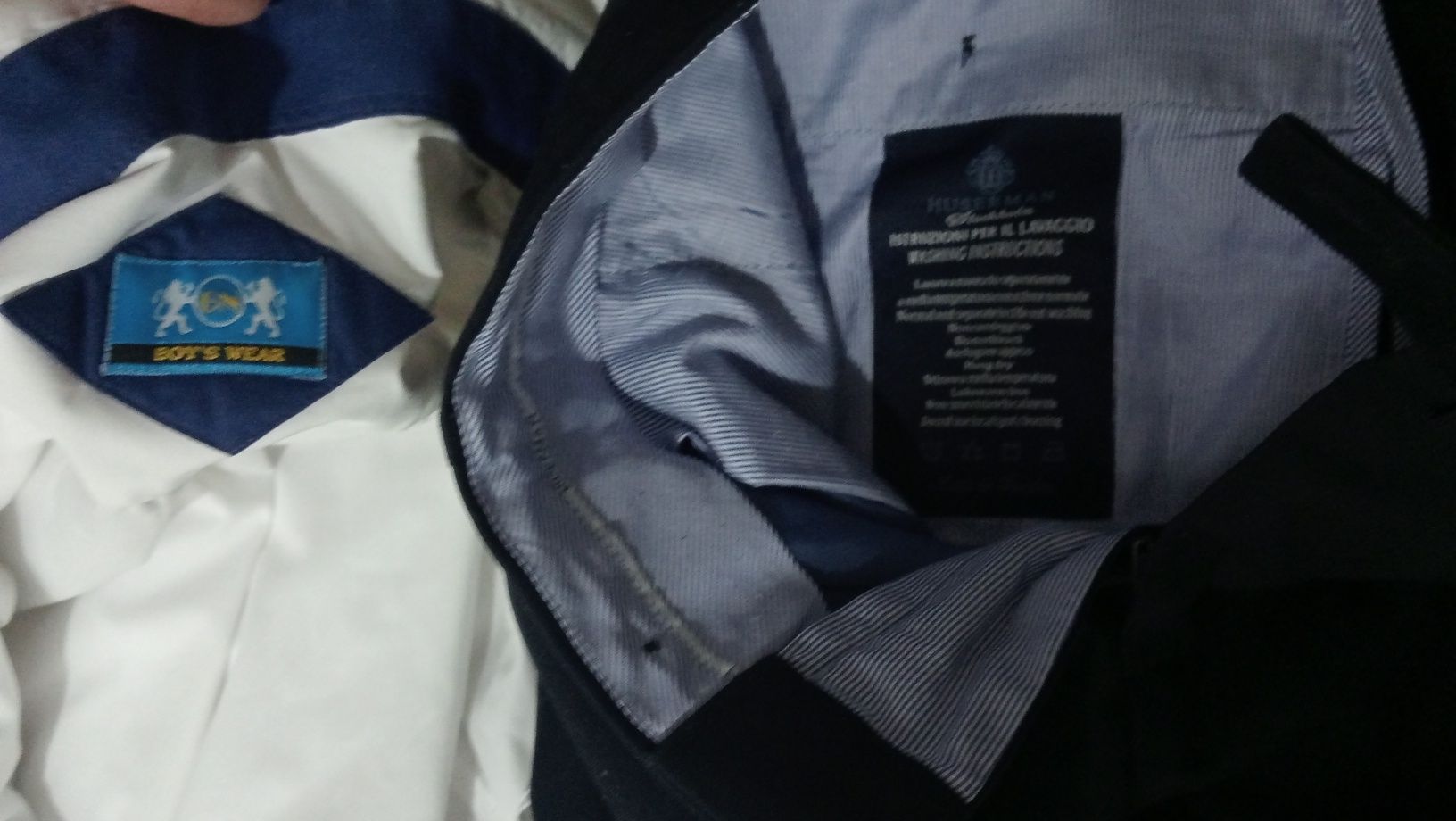 Продаю два комплекта костюмов ,новые
