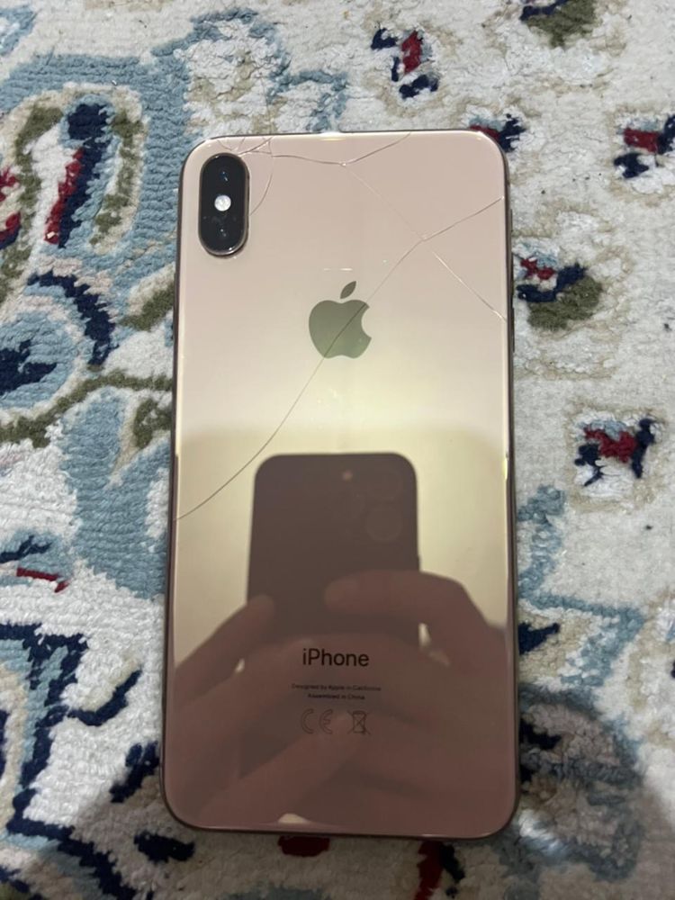 Продам XS MAX 64 гб