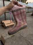 Продам резиновый сапоги