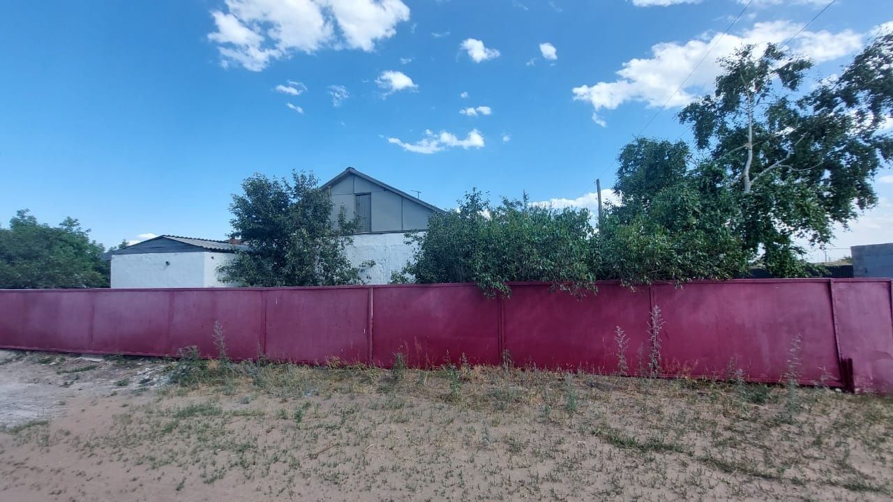 Продам часть дома Павлодар село заря четыре комнаты, огород, постройки
