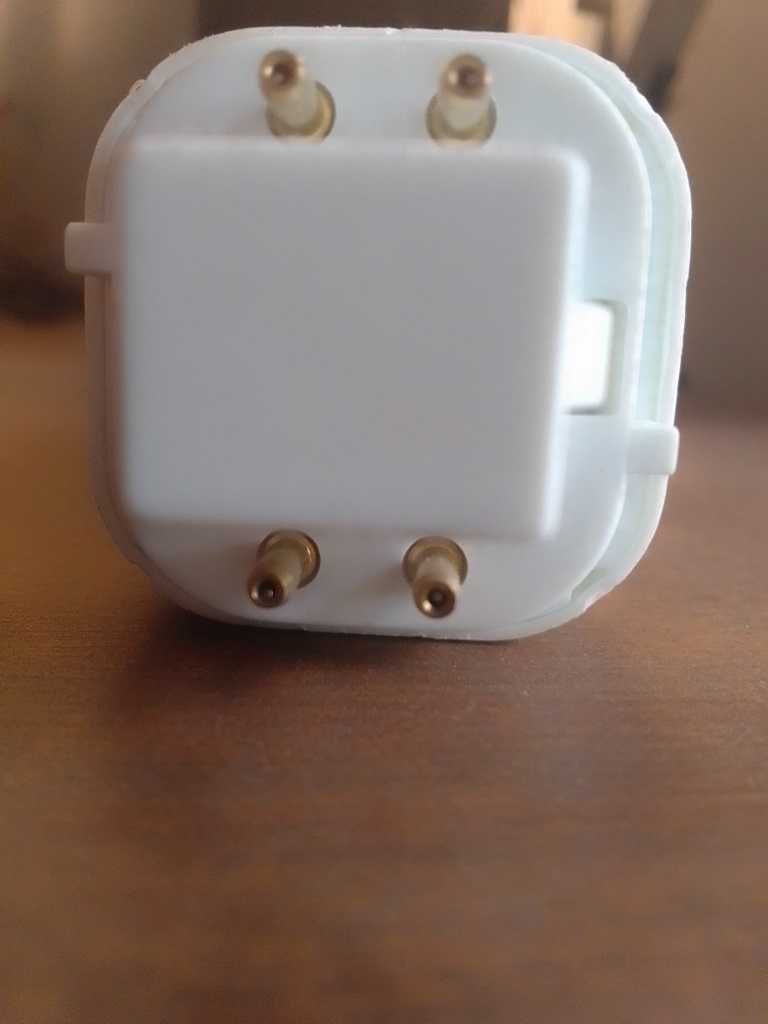 Лампа OSRAM DULUX D/E 26W/830 компактная люминесцентная G24q-3