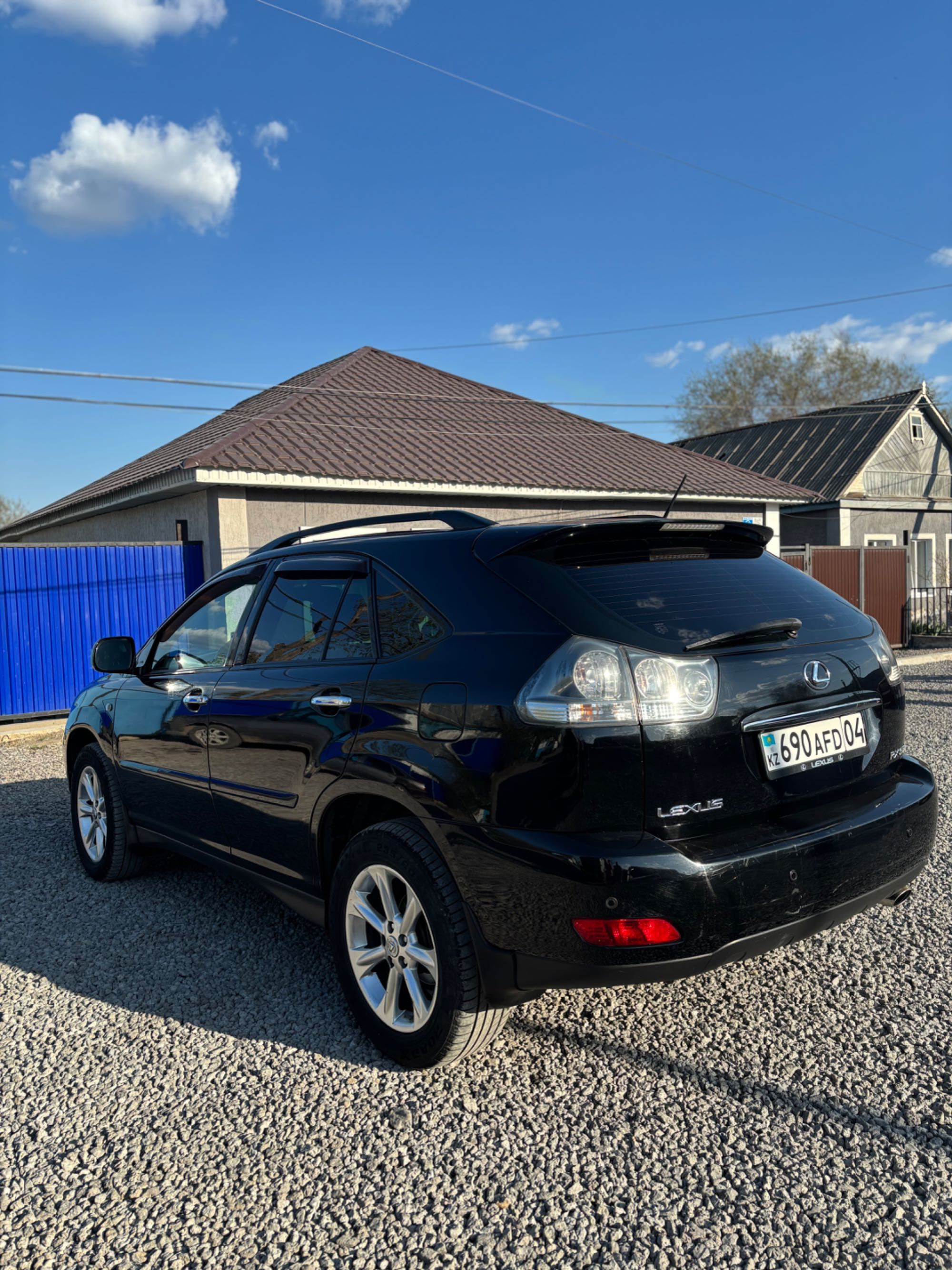Продажа автомобиля Lexus RX350