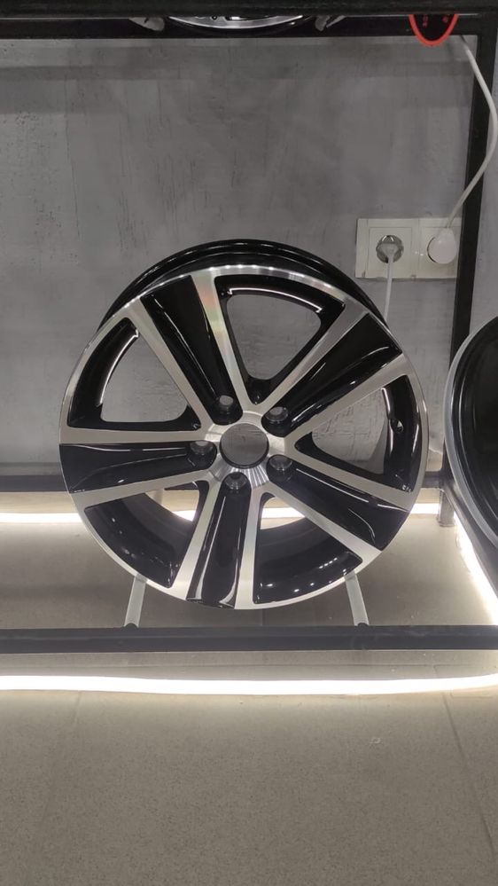 комплекты дисков  R15 5x100 поло шкода