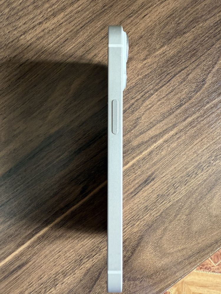 Продам Iphone 14