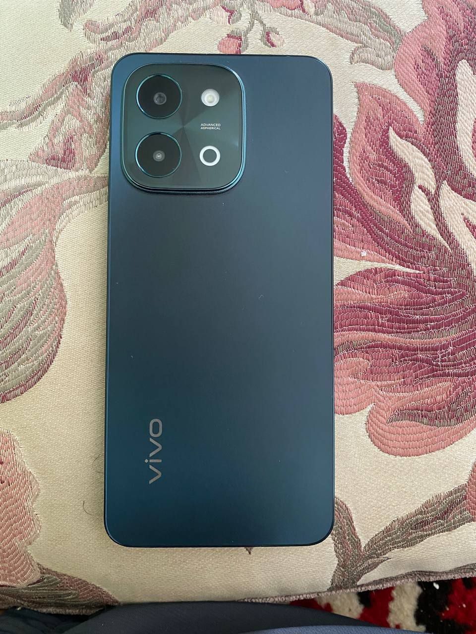 Vivo Y28 память 128 ОЗУ 8+8 игровой телефон