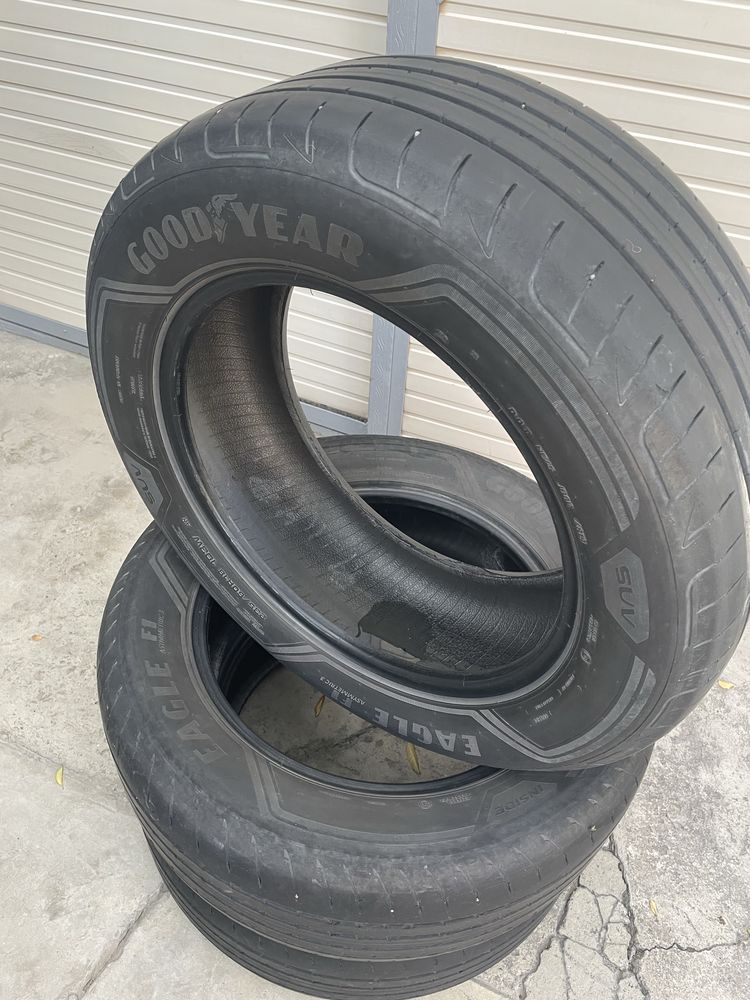 Покрышки 235/60/R18 GOOD YEAR