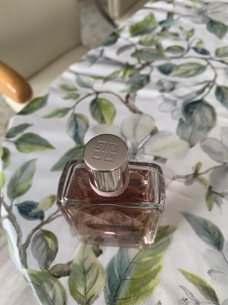 Продам духи Givenchy Irresistible , оригинал , 2 вида ,новые.