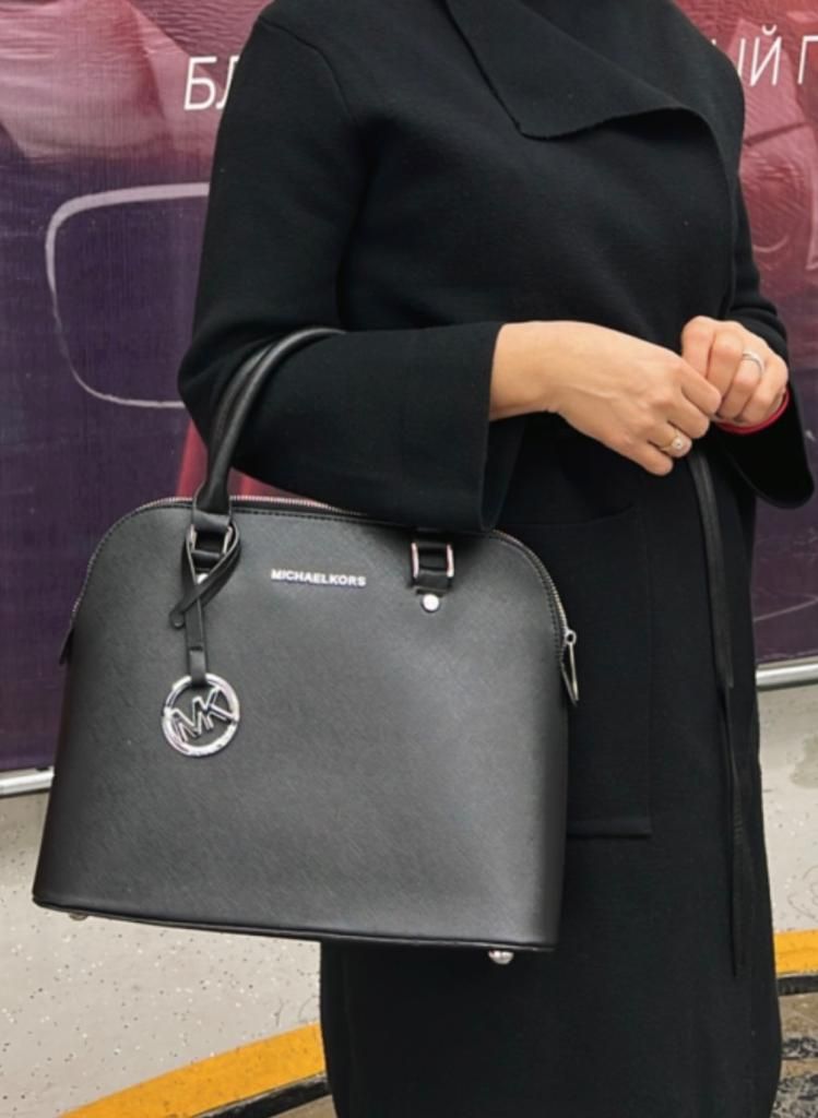 Продам сумку Michael Kors