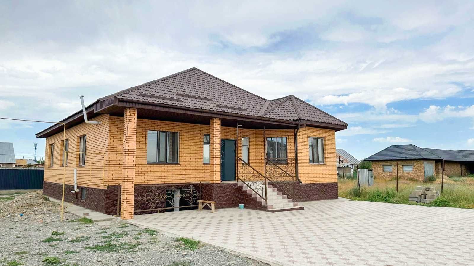Продам 5 комнатный добротный дом в Жастаре 1  Айман ИмпериЯ