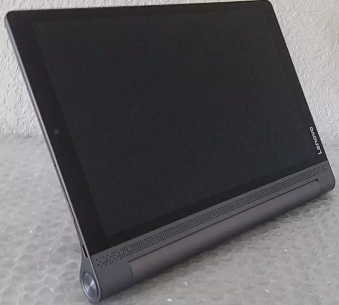 Lenovo Yoga Tab 3 Pro со встроенным проектором