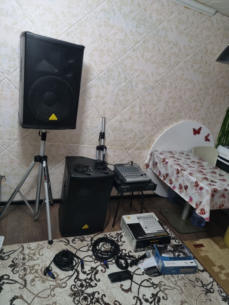Колонки комплект муз аппаратура.