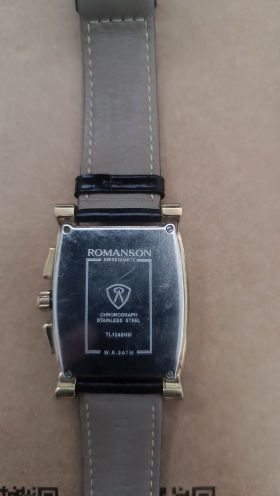 Часы швейцарские Romanson