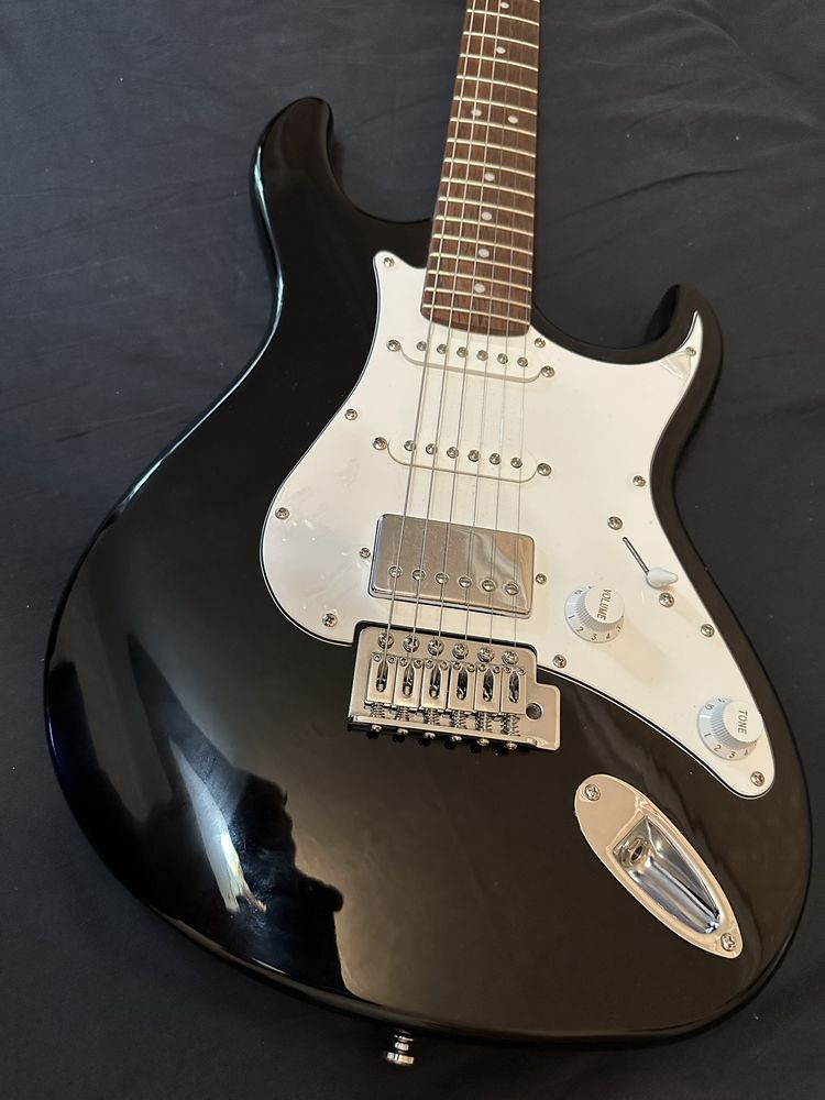 электрогитара cort g110